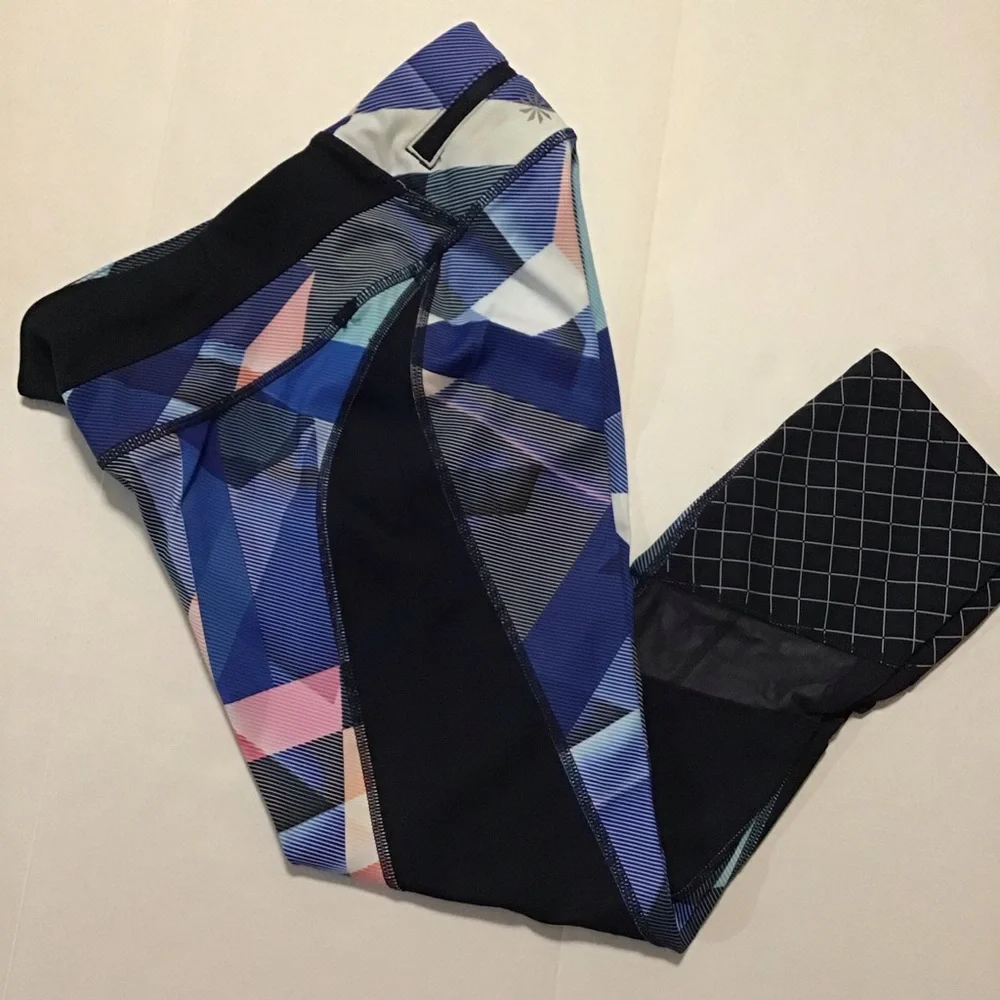 Athleta‎ Electric Geo Sonar Women’s Capri Leggings Multicolor